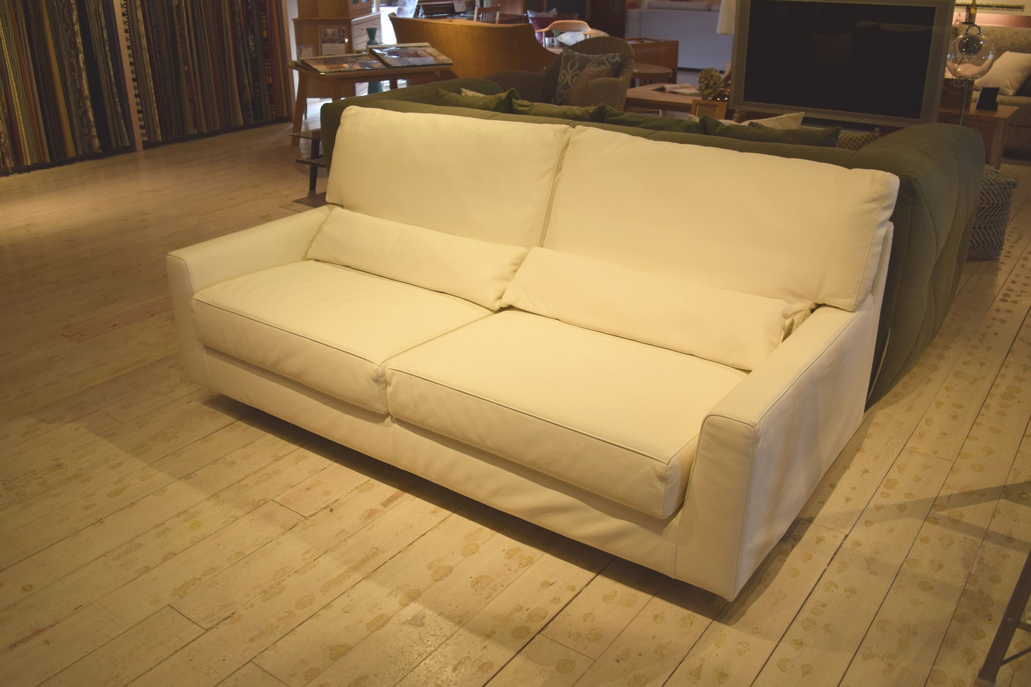 ミニフェミニン 3Pソファ W1800 – CHARDONNAY online shop